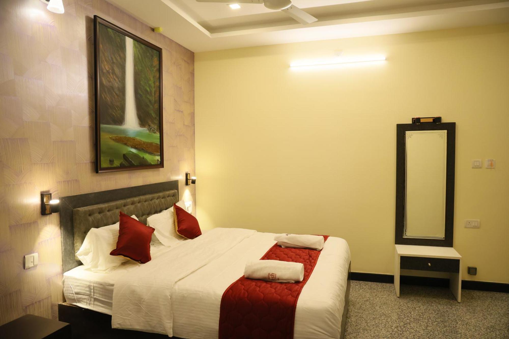 Ashlesh Hotel Manipal Exterior foto